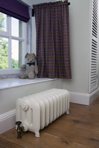 Duchess 4 Column Cast Iron Radiator 330mm